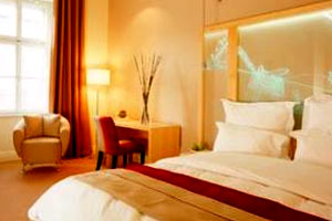 Szene-Treffs in Clubs, Bars und Diskos